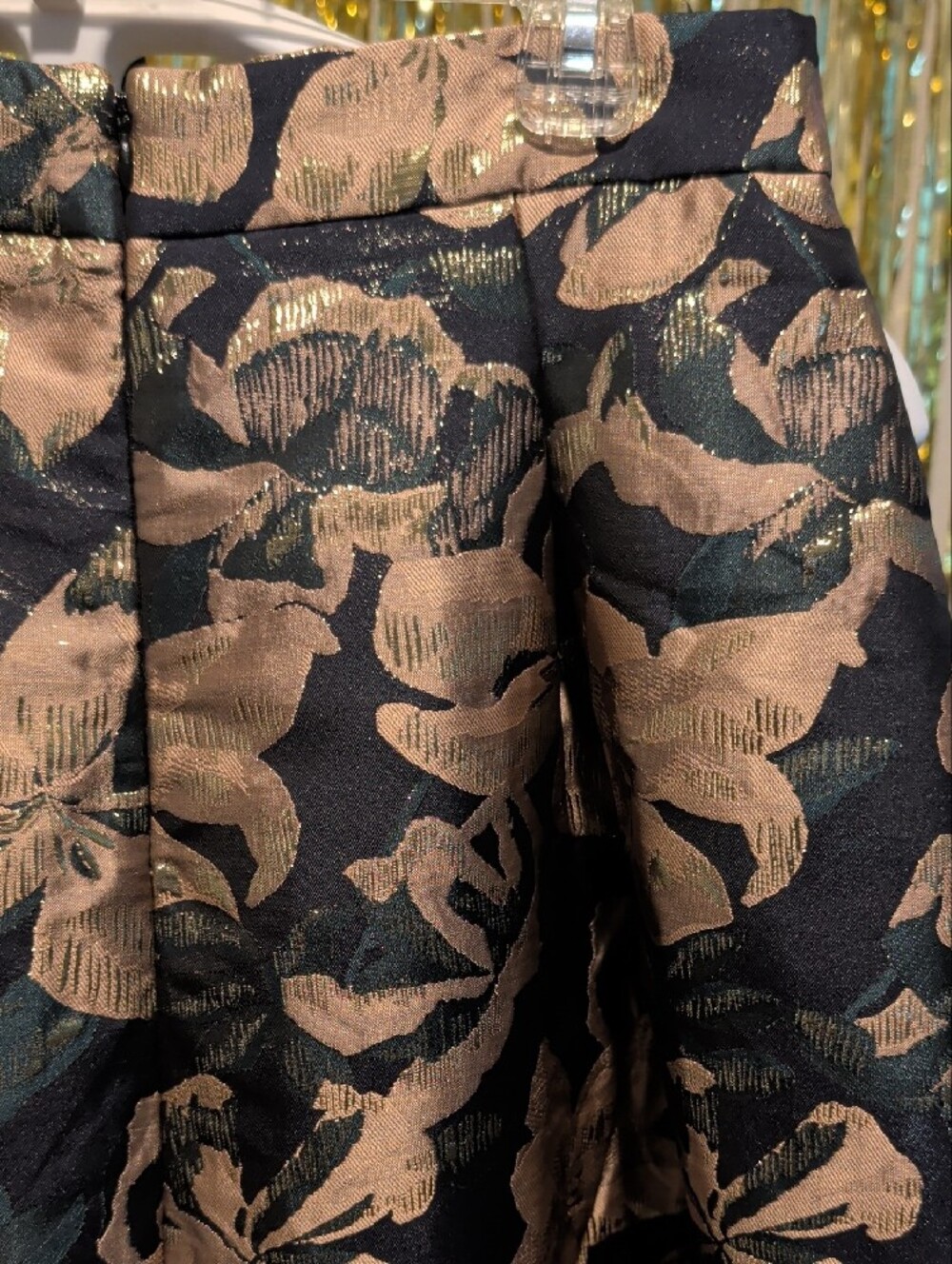 🔥JustFab Black A-Line Skirt with Rose Gold Floral Jacquard, Size L - Picture 8 of 9